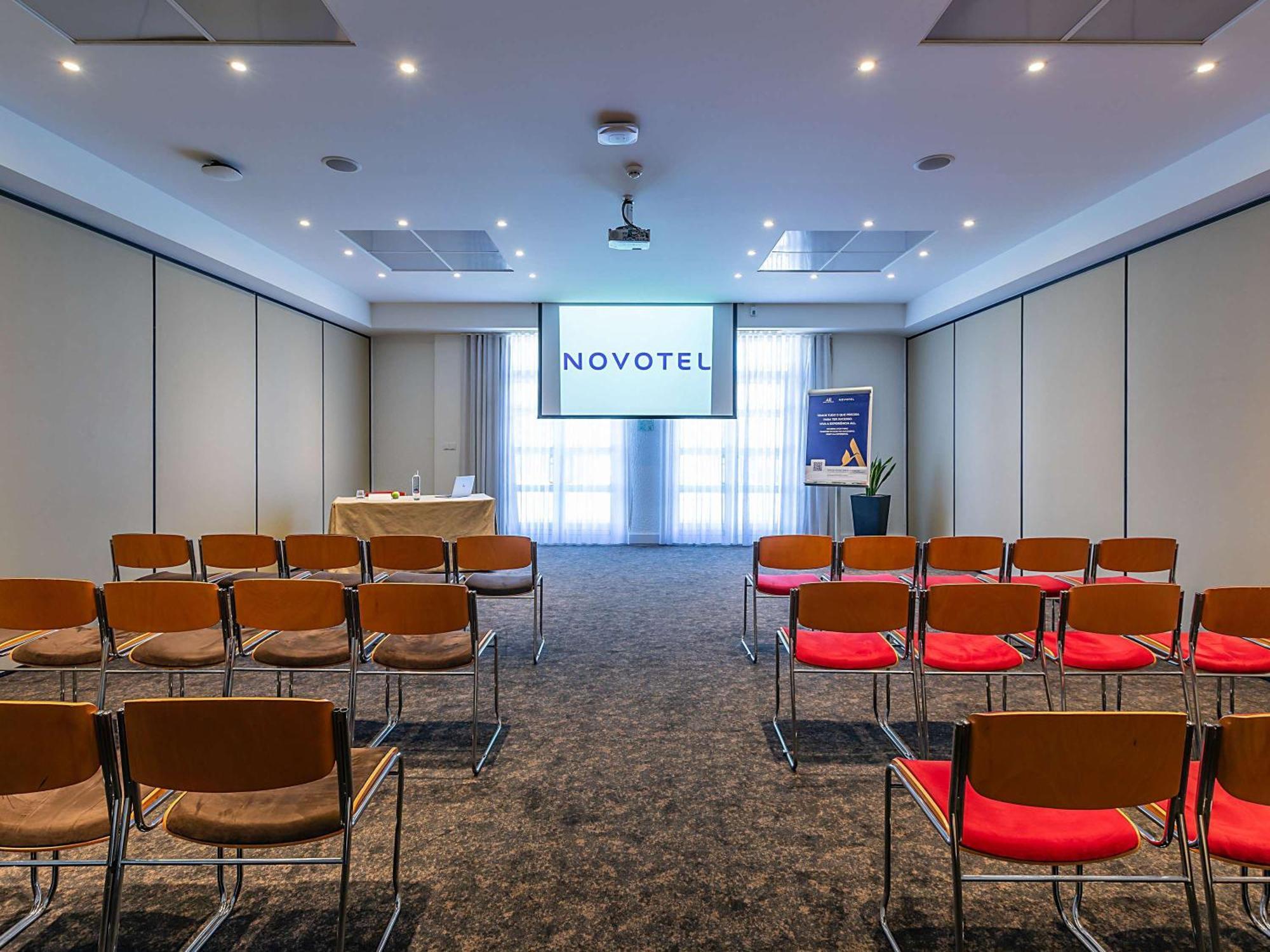 Novotel שטובל מראה חיצוני תמונה