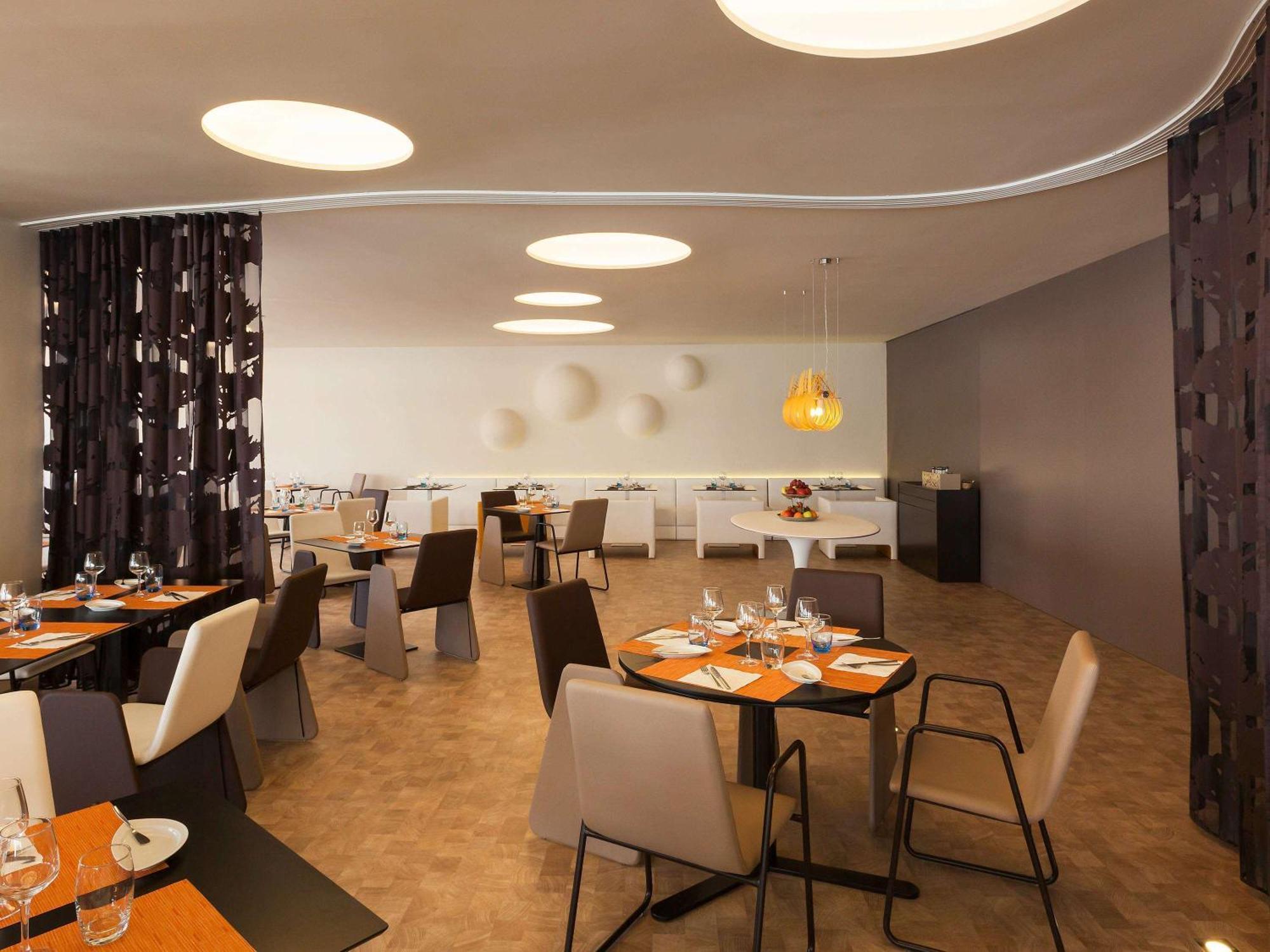 Novotel שטובל מראה חיצוני תמונה